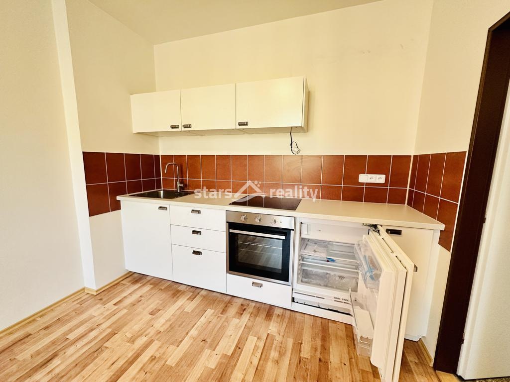 Pronájem bytu 2+1, 84 m2, Kralupy n. Vlt. ul. Havlíčkova