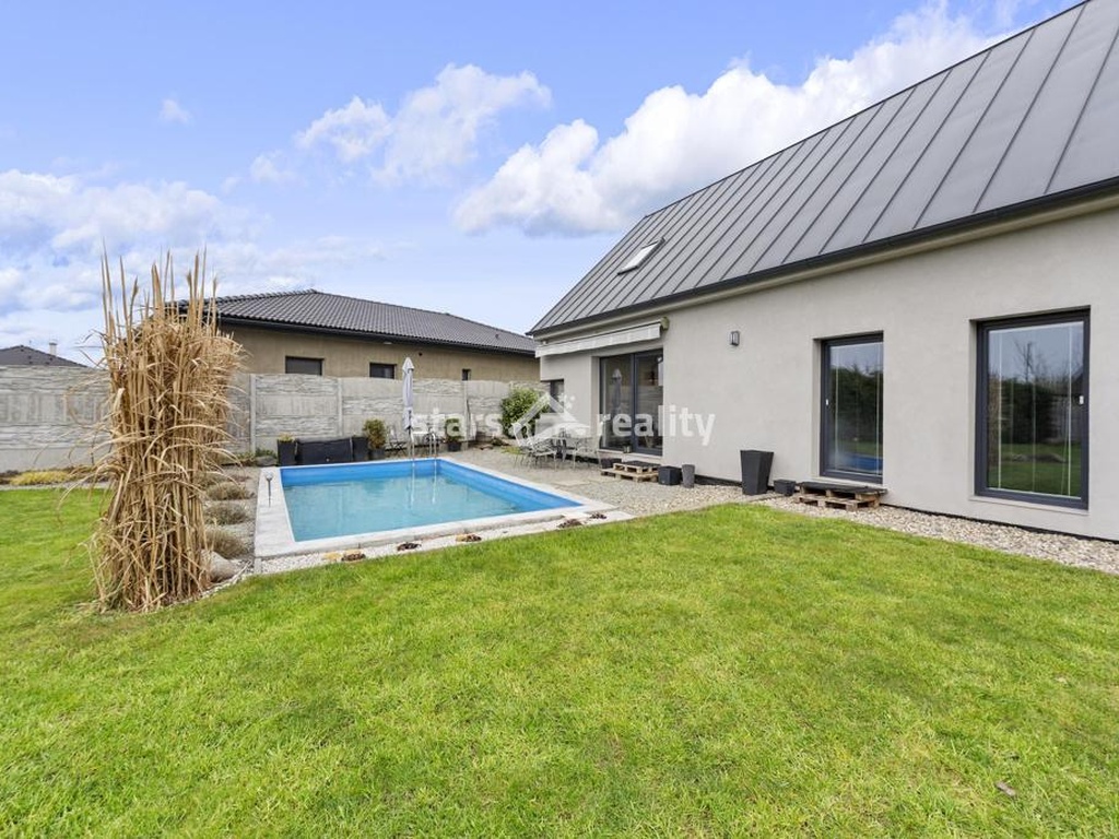 Prodej RD 5+kk 176 m2, pozemek 1000 m2, Byšice ul. Mladoboleslavská