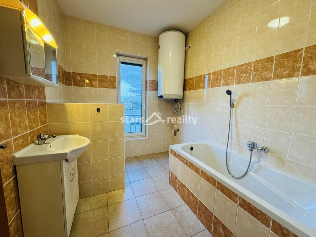 Pronájem bytu 2+kk 46m2, Bášť ul. Hlavní