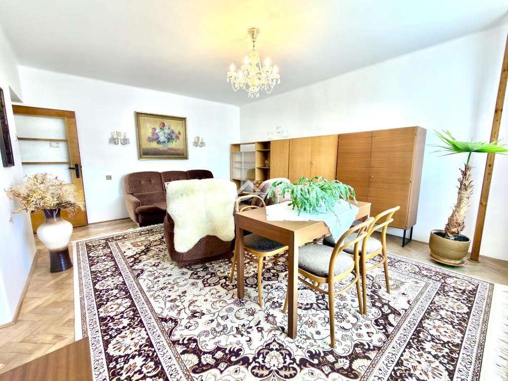 Prodej rodinného domu 4+1 se zahradou 870 m², Zlosyň, okres Mělník