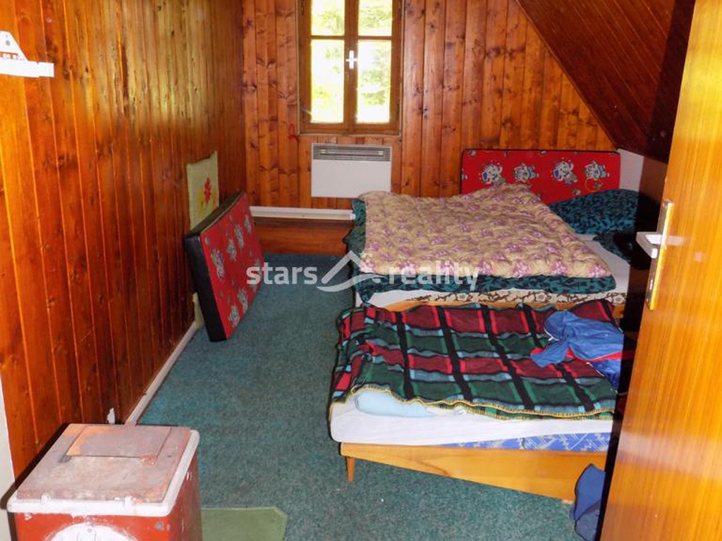 Prodej domu 4+1, pozemek 9523 m2, Desná III