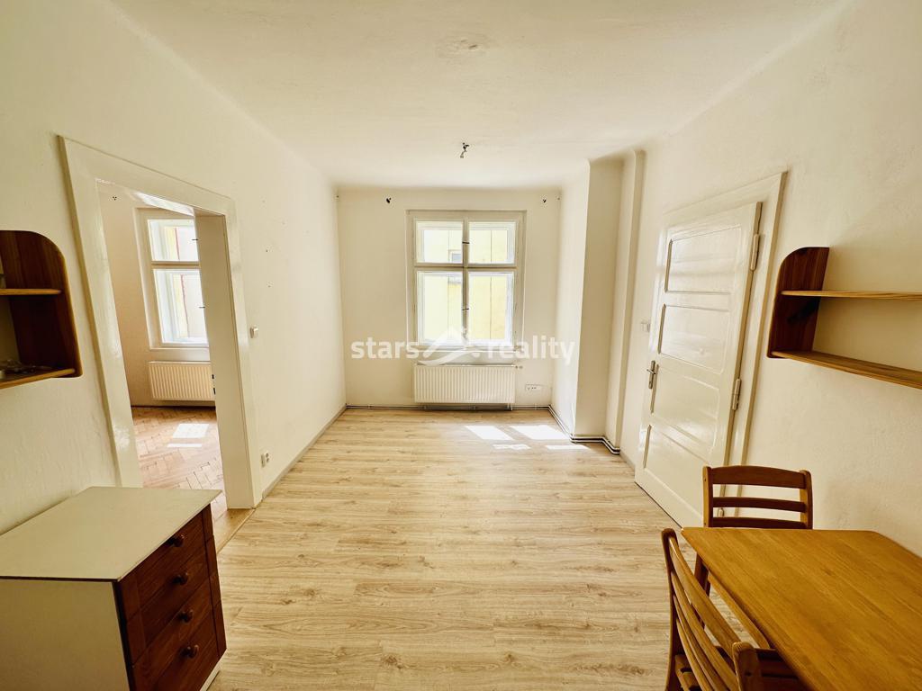 Pronájem bytu 1+1, 50 m2, Praha ul. Bořivojova