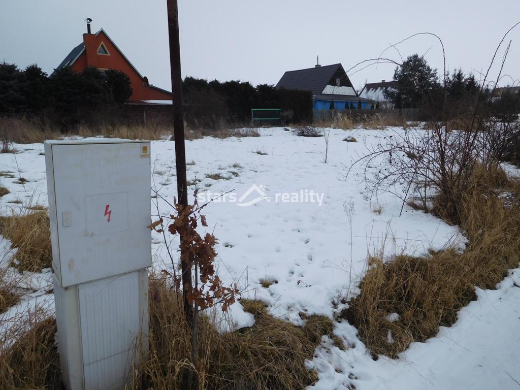 Pozemek k bydlení 500m2, Vadkovice, okr.Chomutov