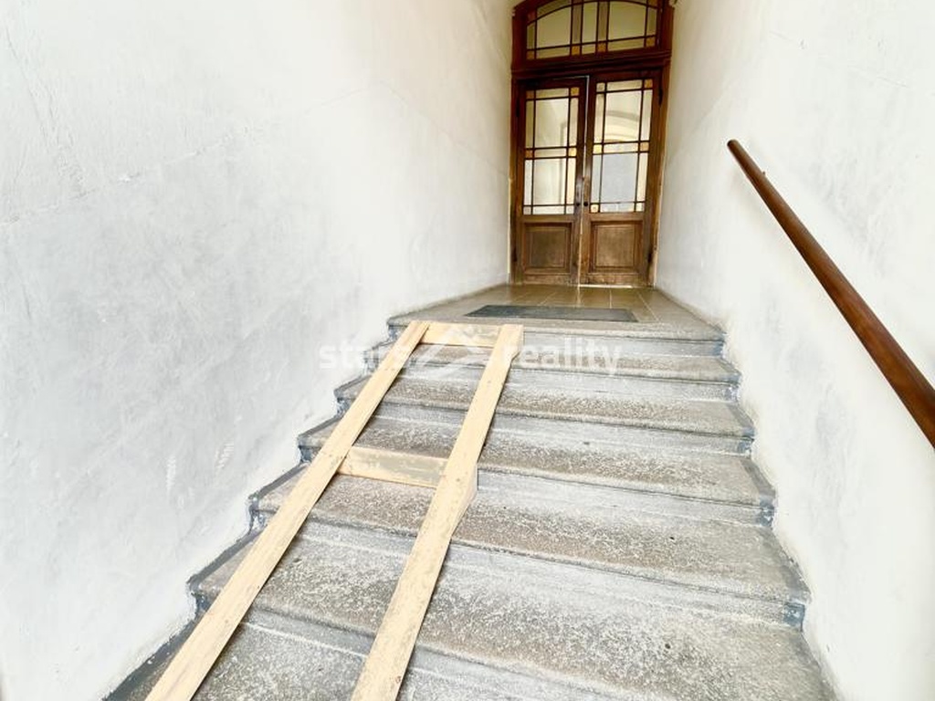 Prodej bytu 2+1, 30 m2, OV, Praha 1, ul. Smetanovo nábřeží