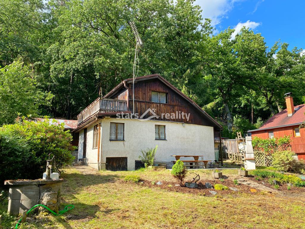 Prodej chaty 3+kk, 480 m2 pozemek Černé Voděrady - okr. Praha - východ