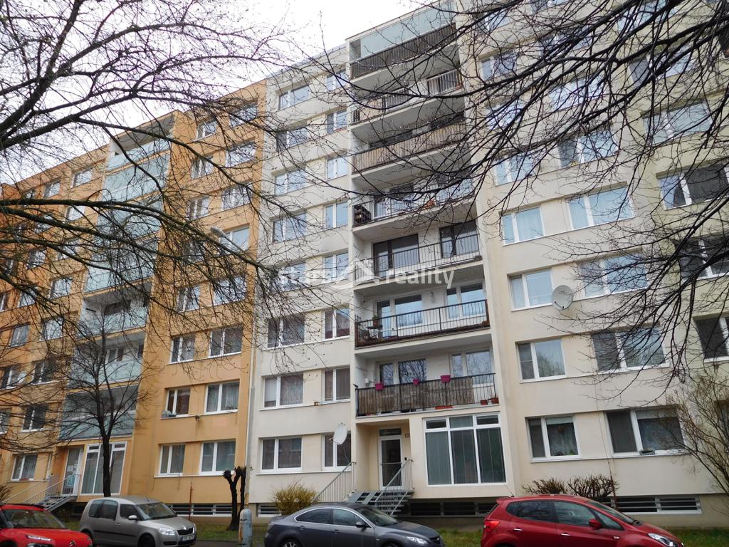 Byt 2+kk/L v DV, 45m2, Kladno-Kročehlavy