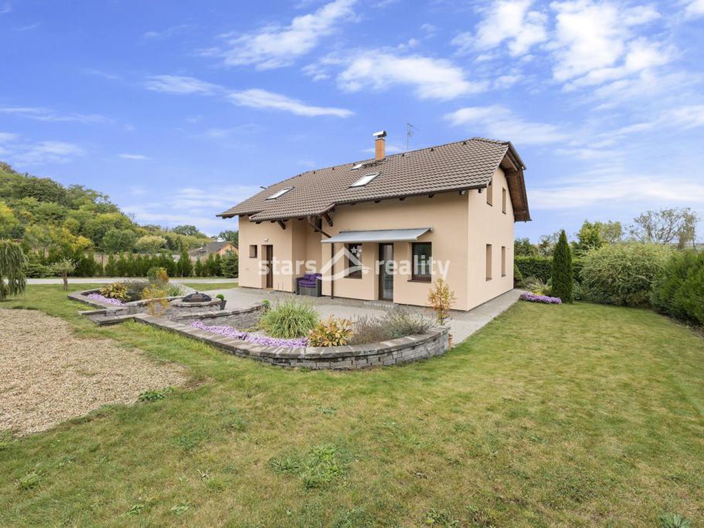 Prodej RD 5+kk, garáž, pozemek 1.150 m2 Kralupy n. Vlt. ul. U Háje