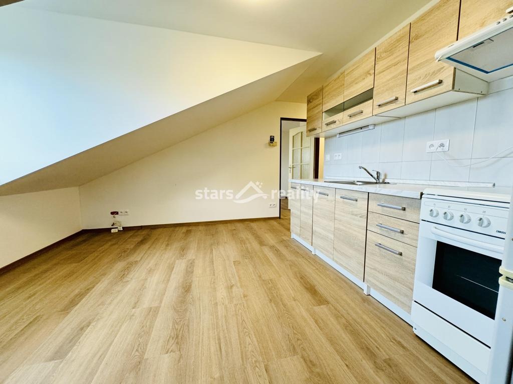 Pronájem bytu 1+1, 37 m2, Kralupy n.Vlt.- Lobeček