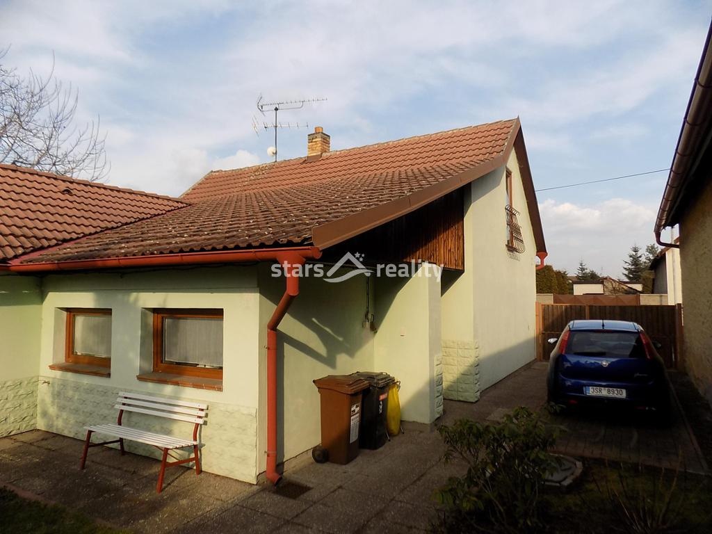 Prodej rodinného domu 5+1, Sány