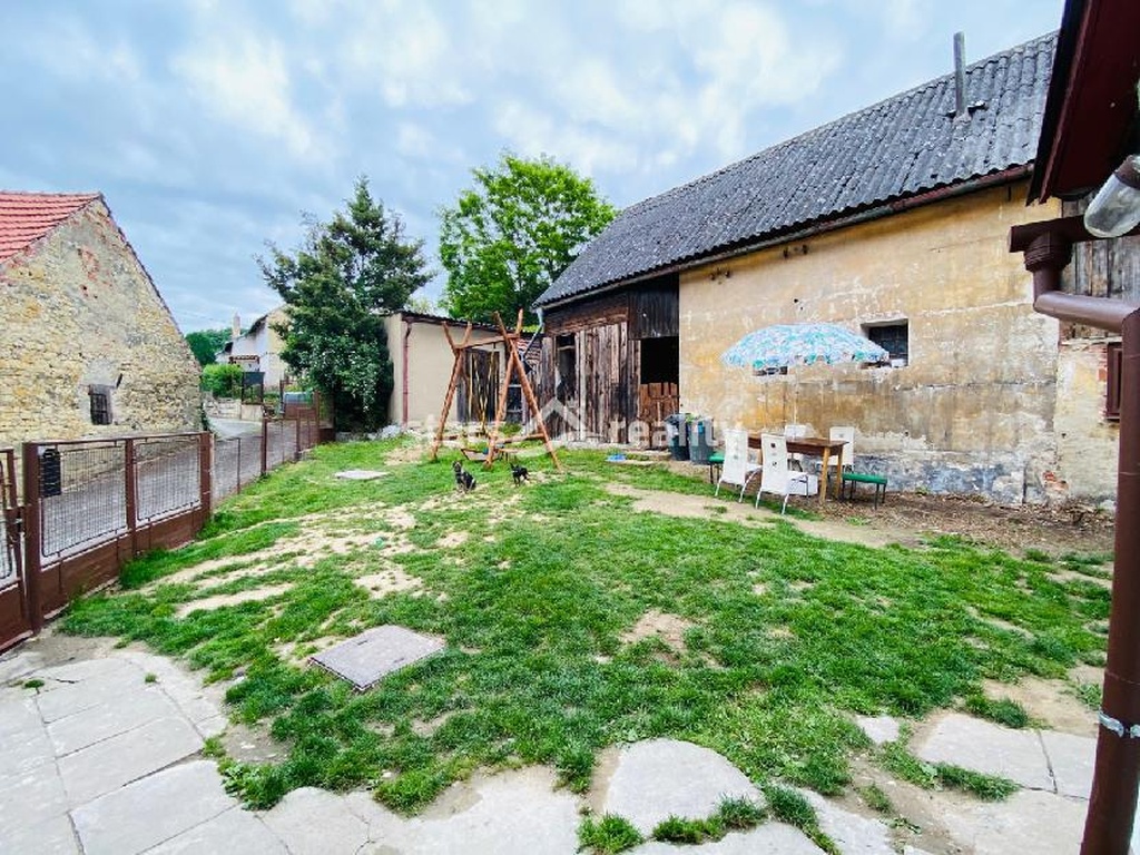 Prodej rodinného domu 3+1, Živonín - Řepín okr. Mělník