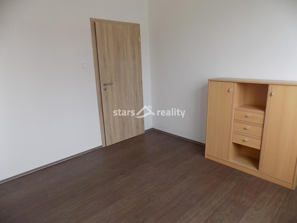 Pronájem bytu 3+kk se zasklenou lodžií, Praha - Krč