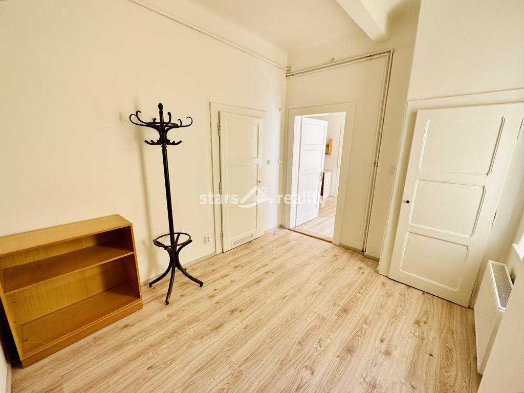 Pronájem bytu 1+1, 50 m2, Praha ul. Bořivojova