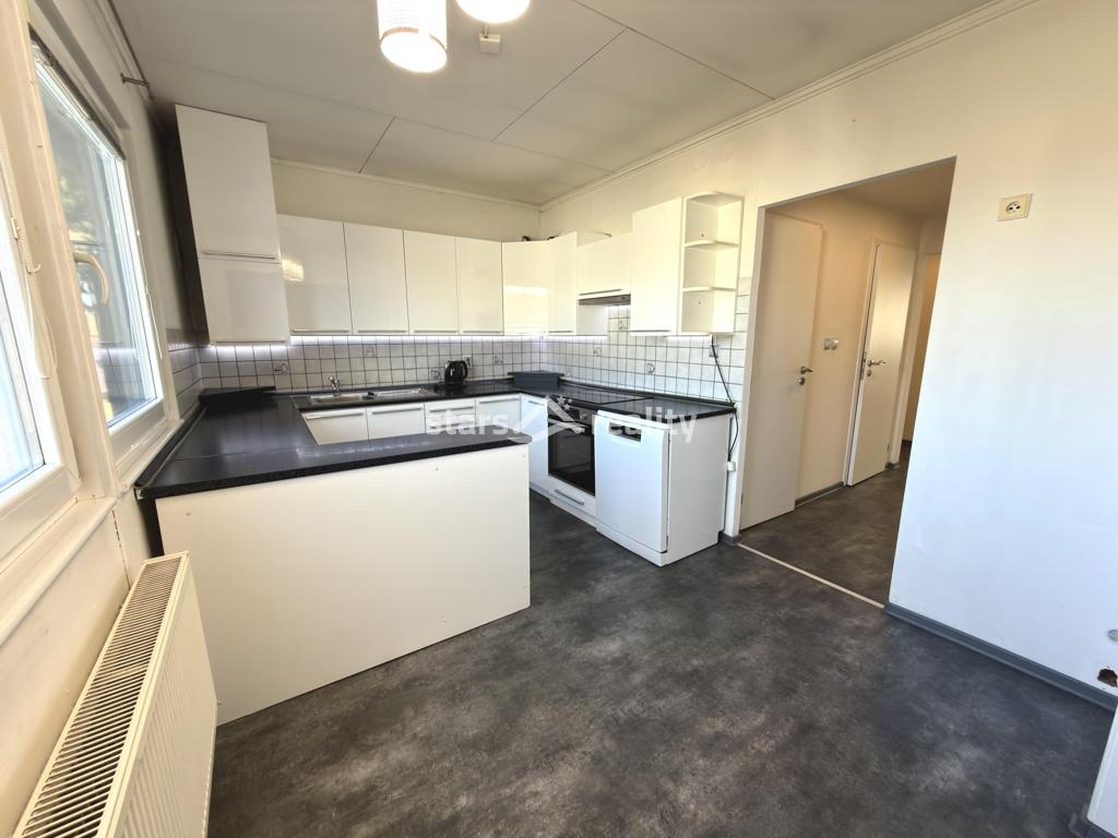 Prodej bytu 3+1, 75 m2, OV, ul. Jarní - Úžice