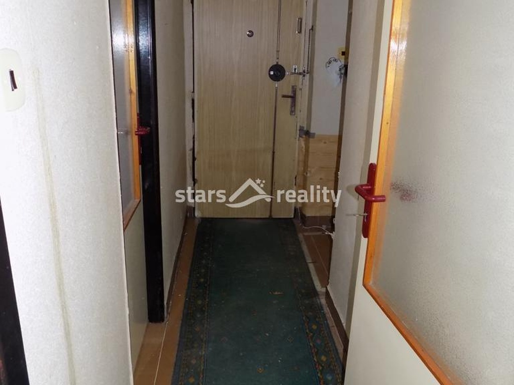 Prodej bytu 3+1/L, 61 m2, s garáží, Praha - Hostivař