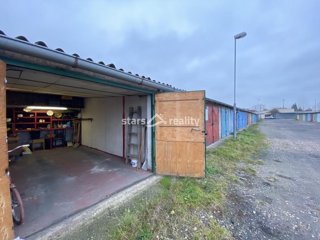 Pronájem garáže 18 m2, ul. Krakovská, Kralupy nad Vltavou