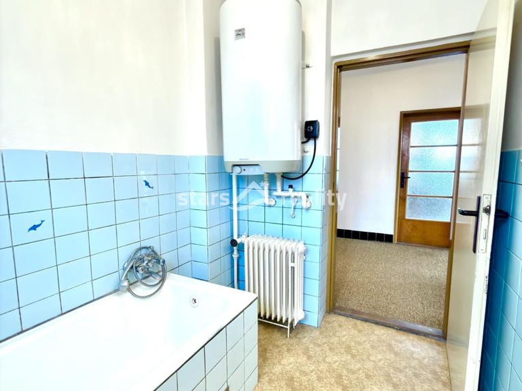 Prodej rodinného domu 4+1 se zahradou 870 m², Zlosyň, okres Mělník