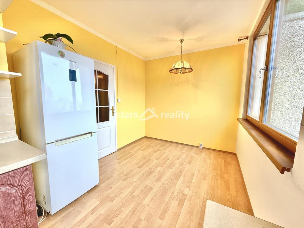 Pronájem bytu 3+1/L, 80m2 s možností garážového stání - ul.Děčínská Praha 9