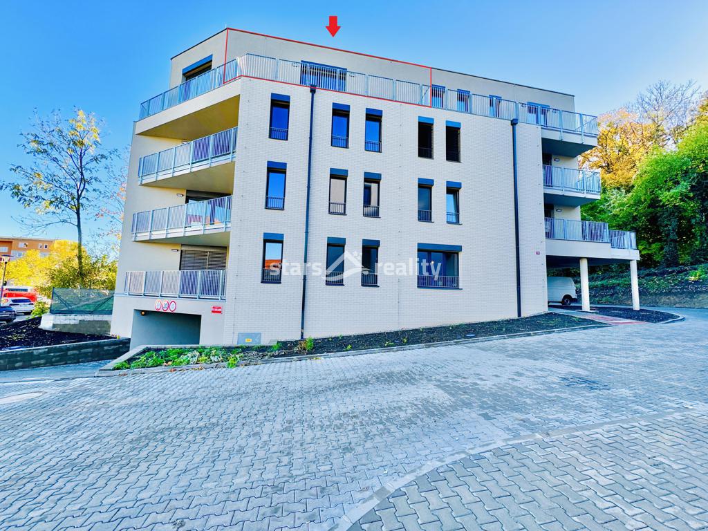 Pronájem bytu 1+kk 33 m2 + terasa 12 m2 + stání, Odolena Voda ul. Pod Sokolákem