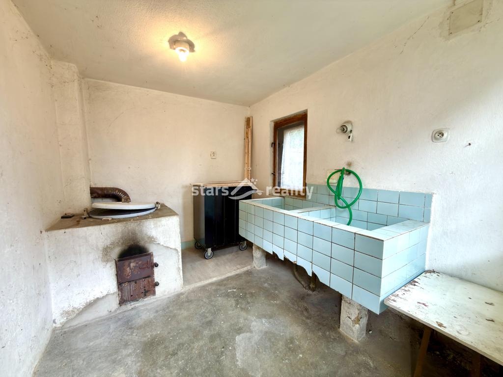 Prodej rodinného domu 4+1 se zahradou 870 m², Zlosyň, okres Mělník