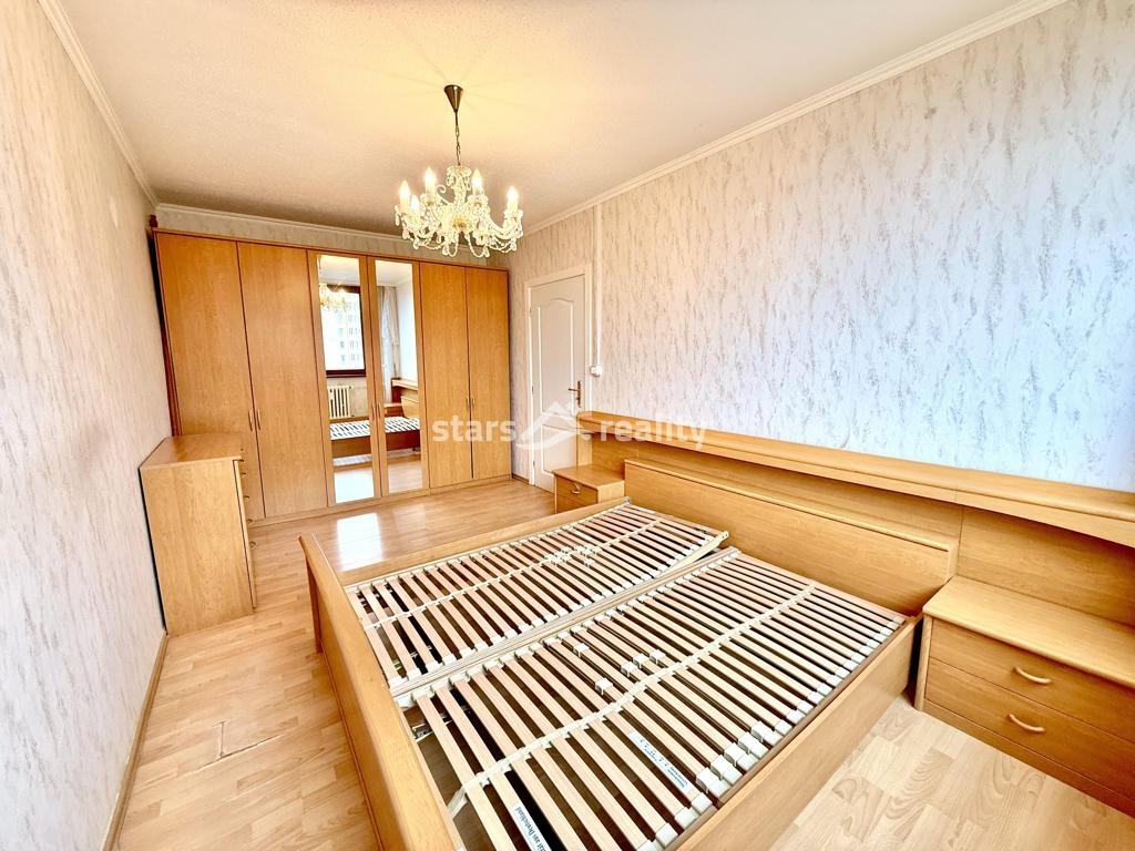 Pronájem bytu 3+1/L, 80m2 s možností garážového stání - ul.Děčínská Praha 9