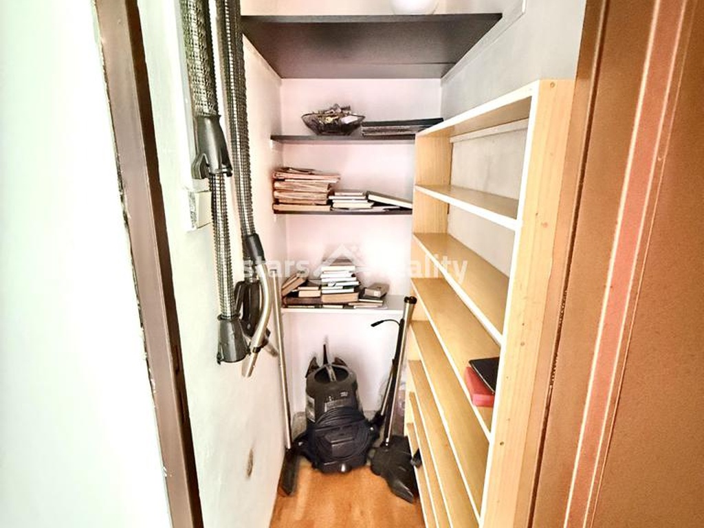 Pronájem bytu 3+1/L, 80m2 s možností garážového stání - ul.Děčínská Praha 9