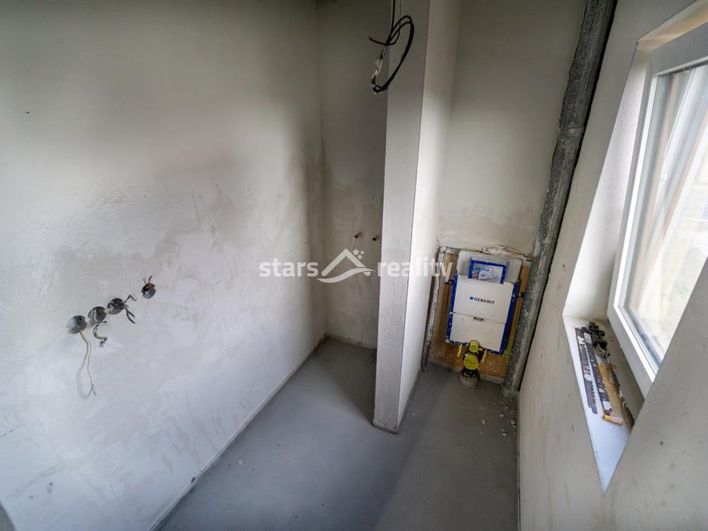 Prodej RD se 3 byty, 1x kancelář a 2 x garáž, pozemek 957 m2, Netovice okr. Kladno