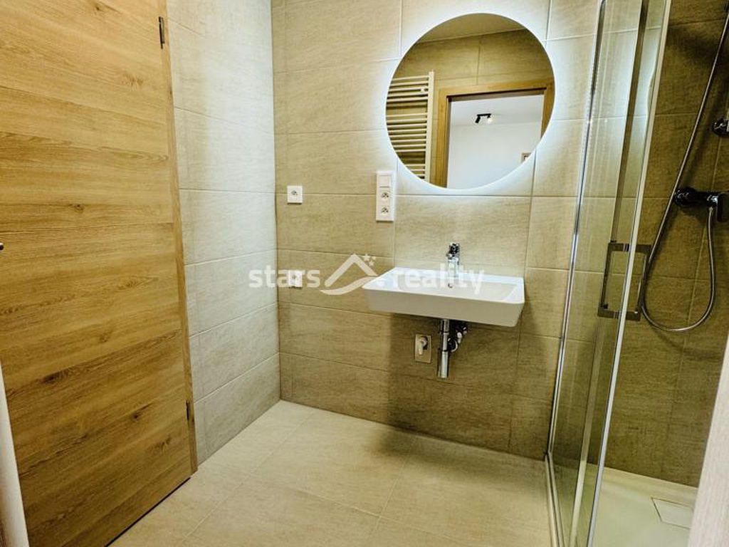 Pronájem bytu 1+kk 33 m2 + terasa 12 m2 + stání, Odolena Voda ul. Pod Sokolákem