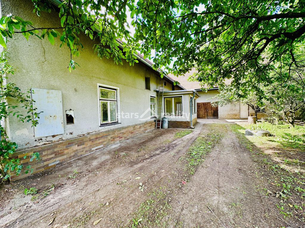 Prodej RD 3+1 se stodolou a pozemkem 1.164 m2, Spomyšl okr. Mělník