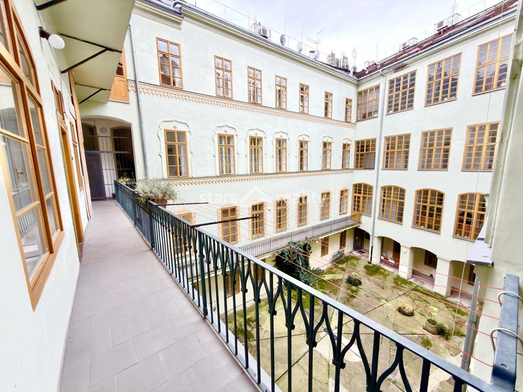 Prodej bytu 2+1, 30 m2, OV, Praha 1, ul. Smetanovo nábřeží