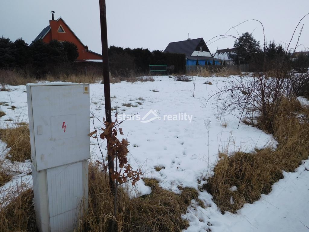 Pozemek k bydlení 500m2, Vadkovice, okr.Chomutov
