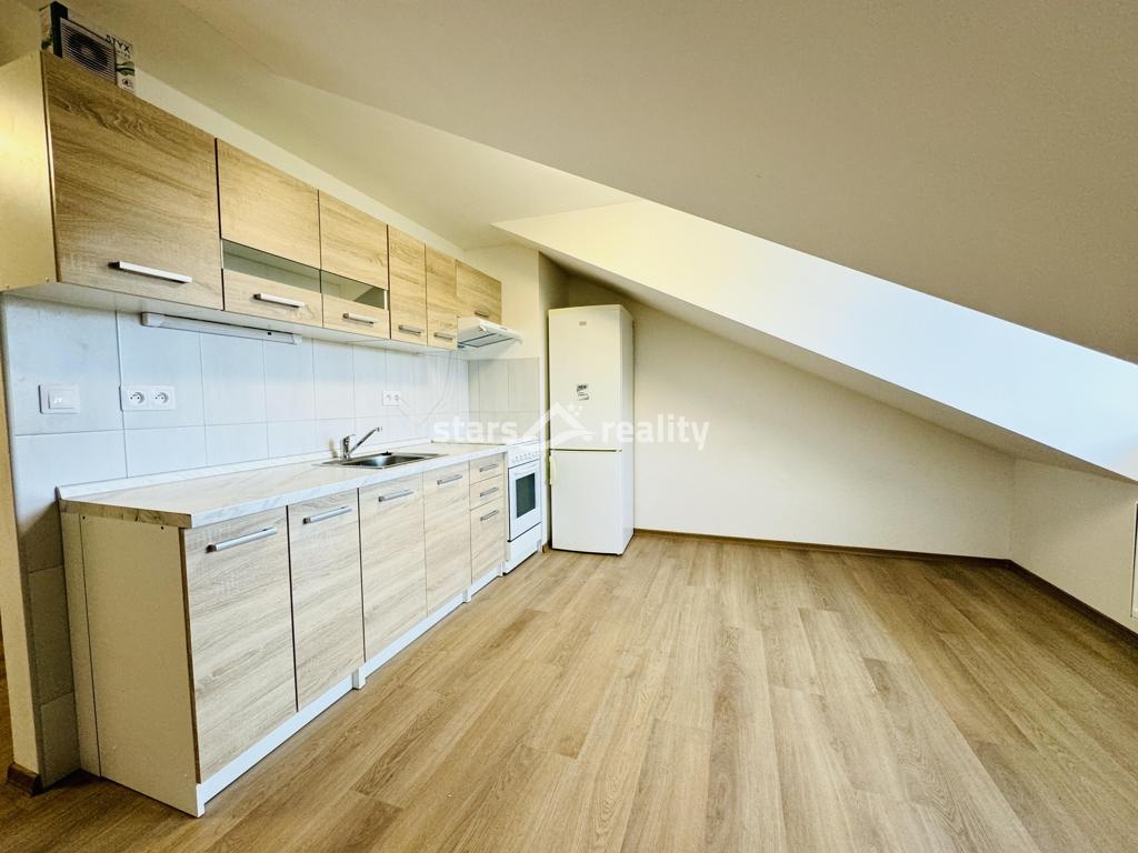 Pronájem bytu 1+1, 37 m2, Kralupy n.Vlt.- Lobeček