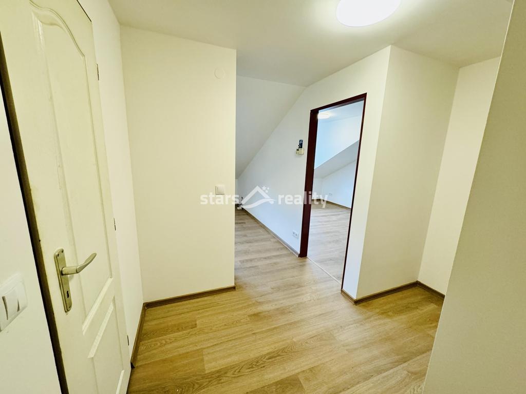 Pronájem bytu 1+1, 37 m2, Kralupy n.Vlt.- Lobeček