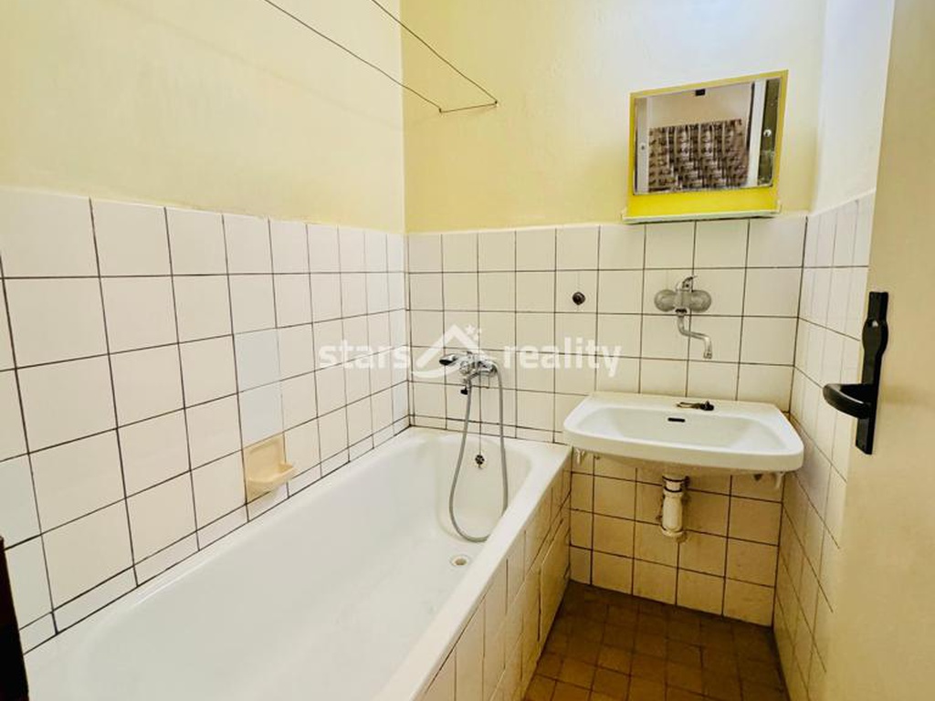 Prodej bytu 1+1, 36 m2, OV, cihla, Praha - Nusle