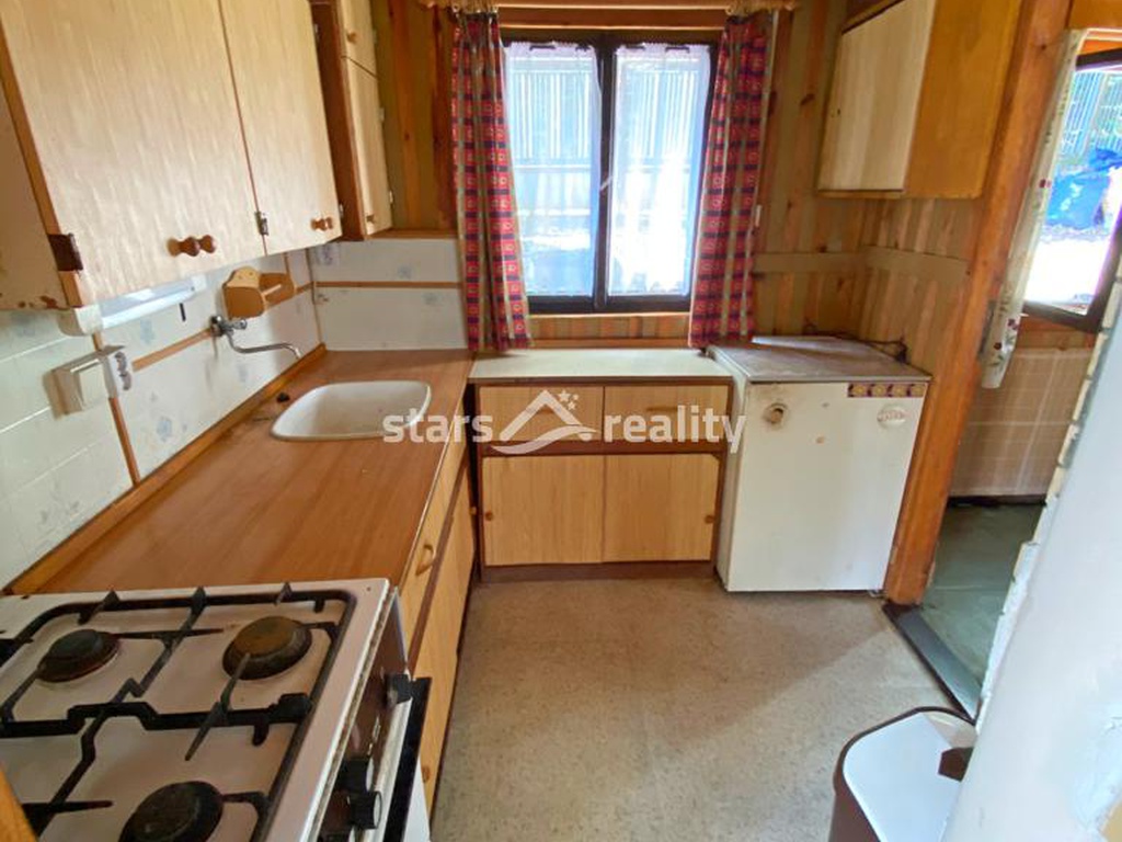 Prodej chaty 3+kk, 480 m2 pozemek Černé Voděrady - okr. Praha - východ