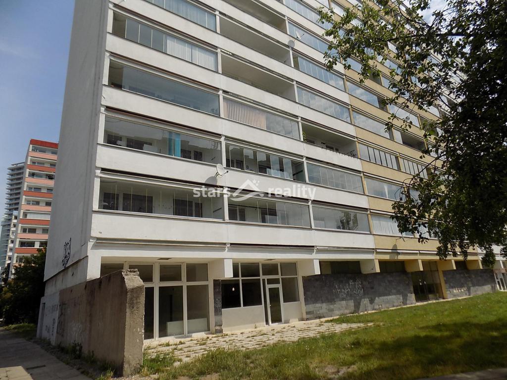 Pronájem bytu 3+kk se zasklenou lodžií, Praha - Krč