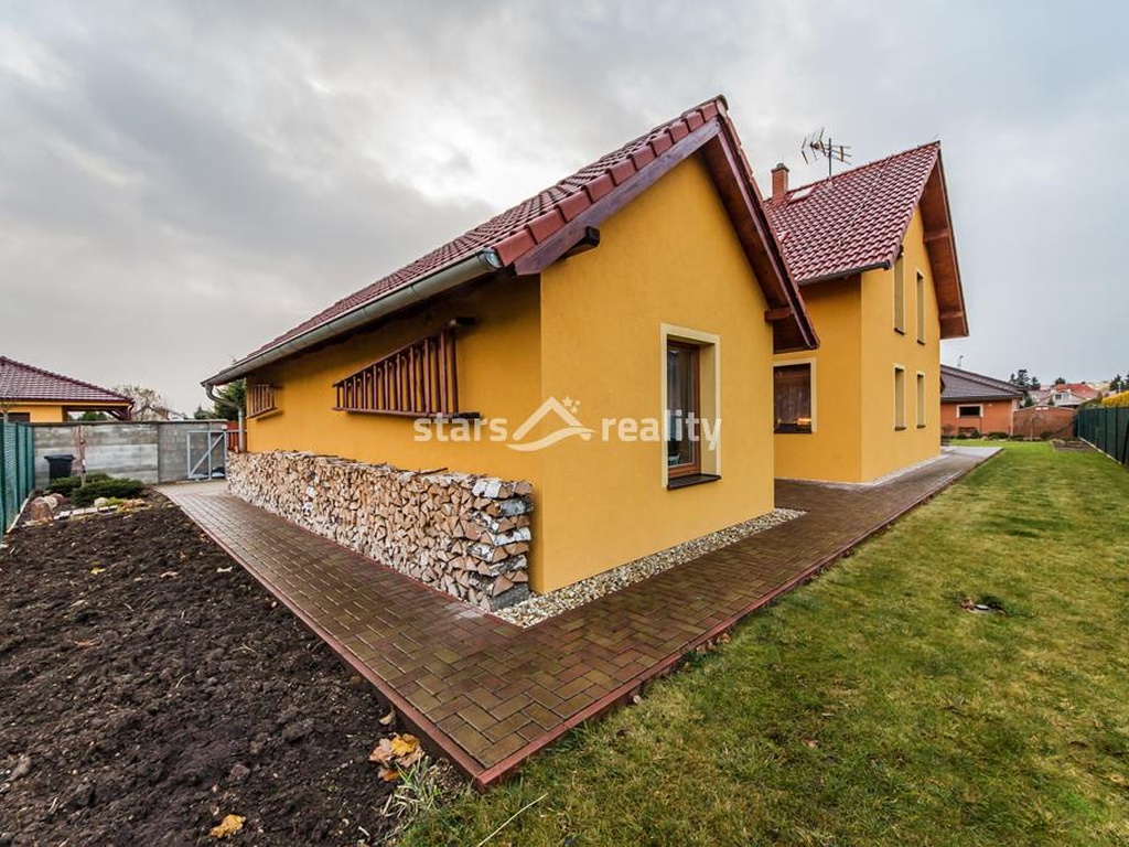 Prodej RD 5+kk s pozemkem 779 m2, Žatec okr. Louny