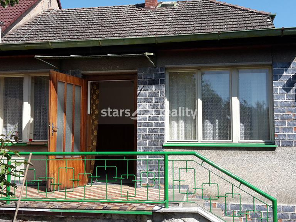 Prodej rodinného domu 3+1 s gvojgaráží v Čelákovicích