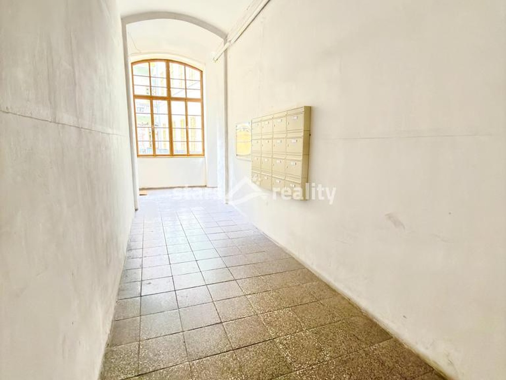 Prodej bytu 2+1, 30 m2, OV, Praha 1, ul. Smetanovo nábřeží