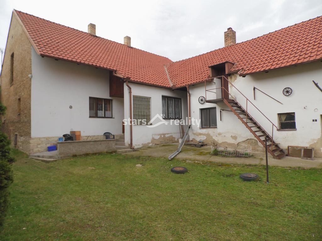 Prodej RD 4+1 s garáží a stodolou Dřínov okr. Kladno
