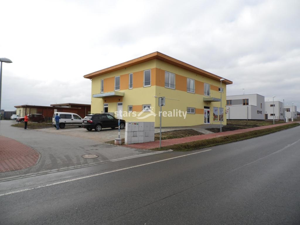 Pronájem bytu 2+kk 46m2, Bášť ul. Hlavní