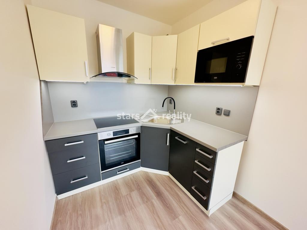 Pronájem bytu 2+kk/L 46 m2, Kralupy n.Vlt. - Sídl. V Zátiší