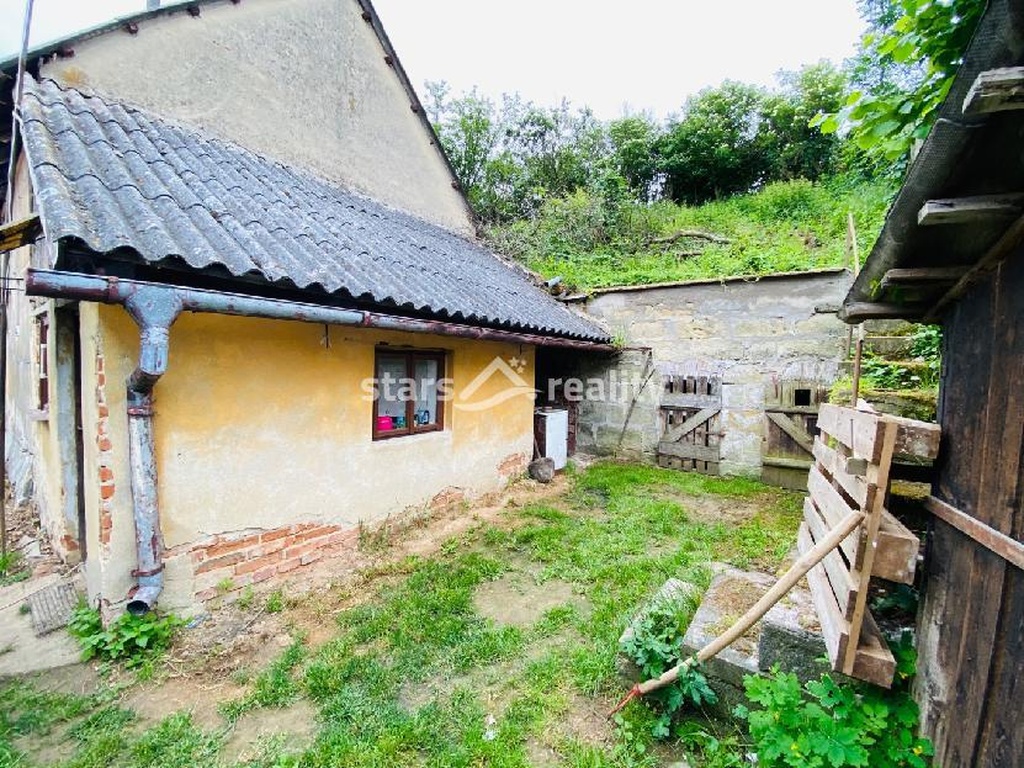 Prodej rodinného domu 3+1, Živonín - Řepín okr. Mělník