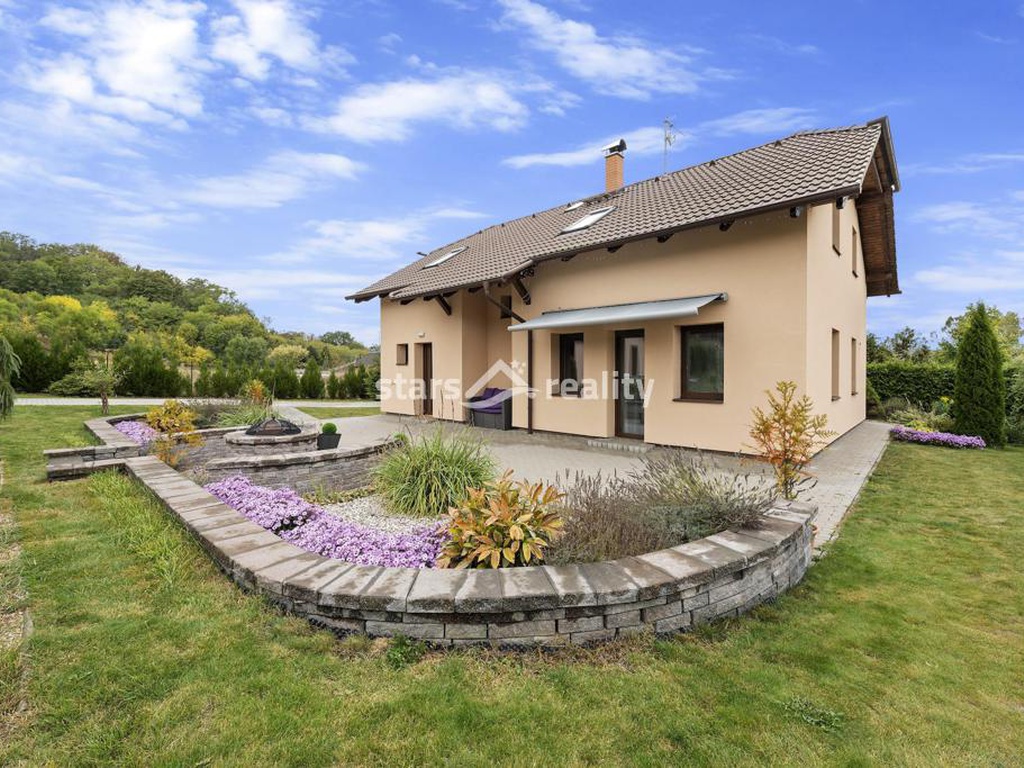 Prodej RD 5+kk, garáž, pozemek 1.150 m2 Kralupy n. Vlt. ul. U Háje