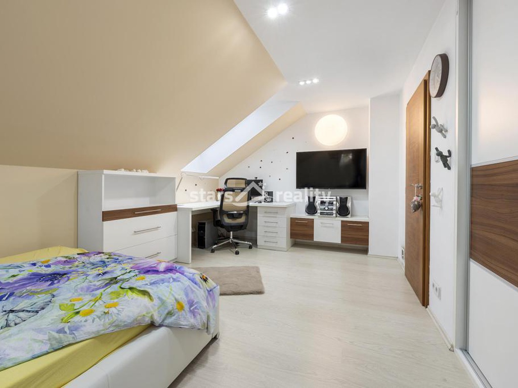 Prodej RD 5+kk, garáž, pozemek 1.150 m2 Kralupy n. Vlt. ul. U Háje