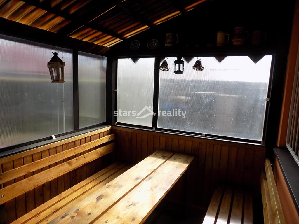 Prodej chaty v chatové osadě, obec Káraný