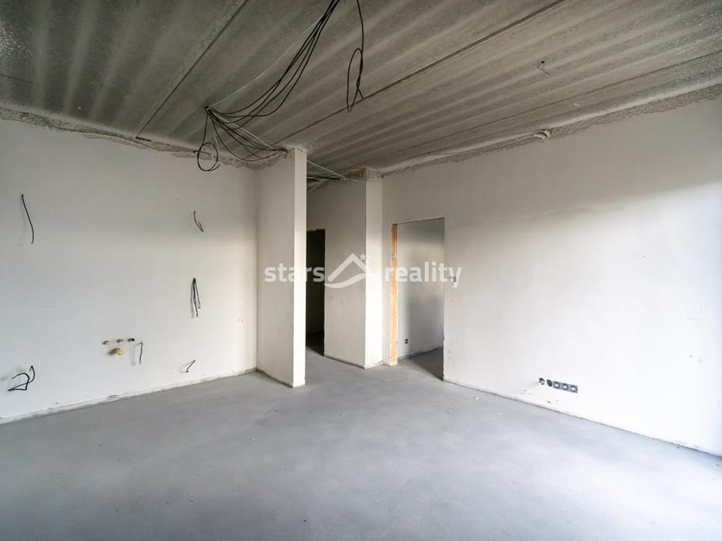 Prodej RD se 3 byty, 1x kancelář a 2 x garáž, pozemek 957 m2, Netovice okr. Kladno