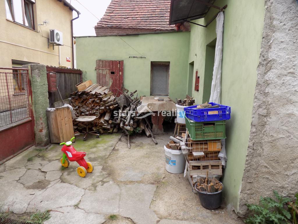 Prodej domu 3+1, na pozemku 182 m2 v Lužci nad Vlt.
