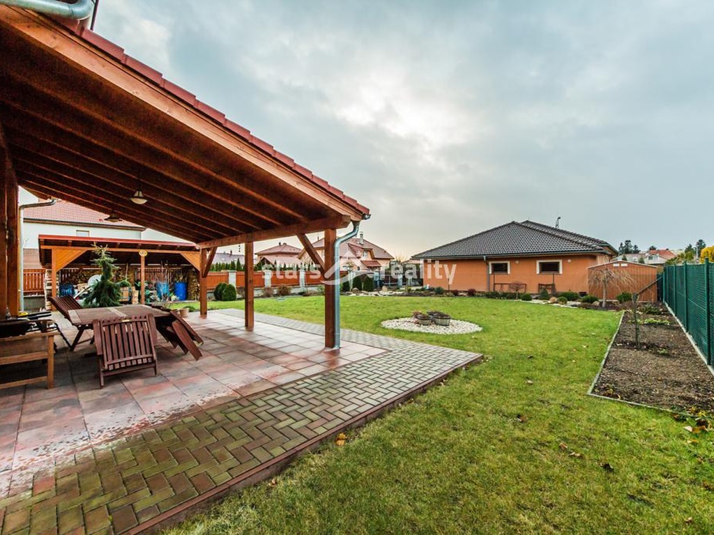 Prodej RD 5+kk s pozemkem 779 m2, Žatec okr. Louny