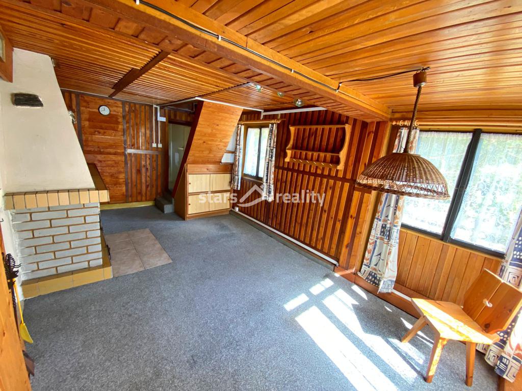 Prodej chaty 3+kk, 480 m2 pozemek Černé Voděrady - okr. Praha - východ