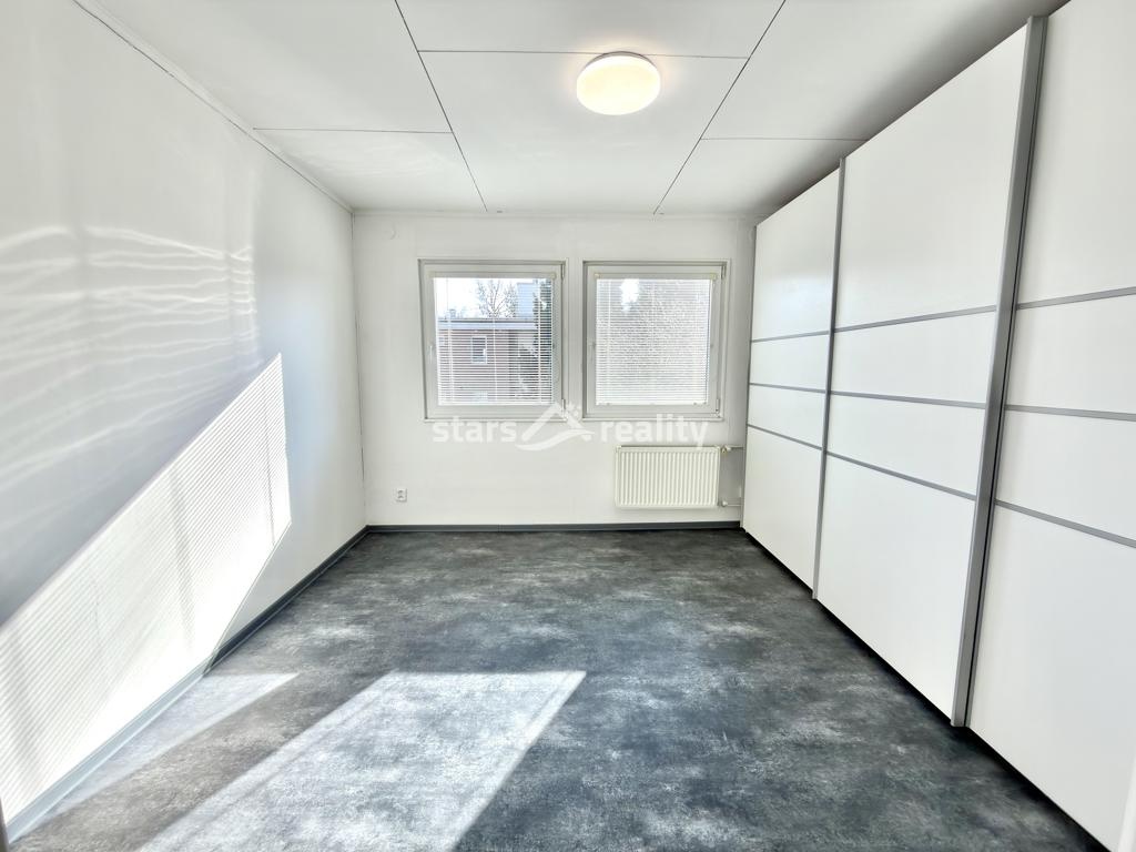 Prodej bytu 3+1, 75 m2, OV, ul. Jarní - Úžice